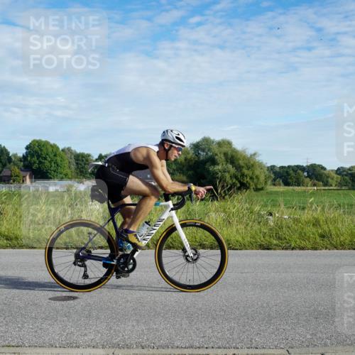31.08.2025 - Elbe Triathlon Hamburg Michael Burmester http://msf.ph/oto/8689064 31.08.2025 09:15:22 Radfahren 192, 290, 506 meine-sportfotos.de