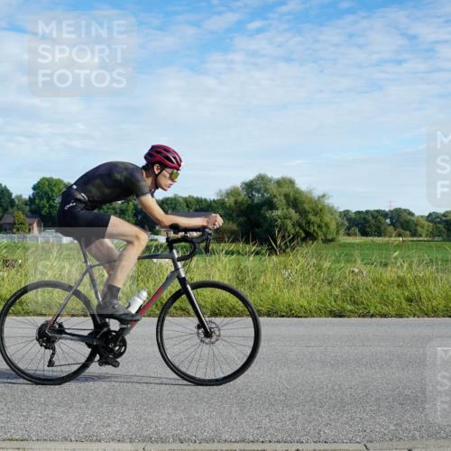 31.08.2025 - Elbe Triathlon Hamburg Michael Burmester http://msf.ph/oto/8689079 31.08.2025 09:15:41 Radfahren 165, 191, 363, 394, 502, 645 meine-sportfotos.de
