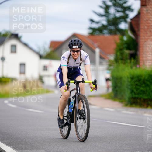 31.08.2025 - Elbe Triathlon Hamburg Michael Burmester http://msf.ph/oto/8689083 31.08.2025 16:08:45 Radfahren  meine-sportfotos.de