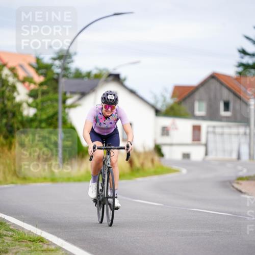31.08.2025 - Elbe Triathlon Hamburg Michael Burmester http://msf.ph/oto/8689095 31.08.2025 16:08:55 Radfahren  meine-sportfotos.de