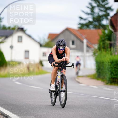 31.08.2025 - Elbe Triathlon Hamburg Michael Burmester http://msf.ph/oto/8689128 31.08.2025 16:09:34 Radfahren  meine-sportfotos.de