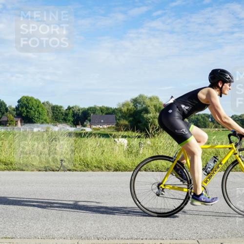 31.08.2025 - Elbe Triathlon Hamburg Michael Burmester http://msf.ph/oto/8689147 31.08.2025 09:17:14 Radfahren 196, 225, 297 meine-sportfotos.de