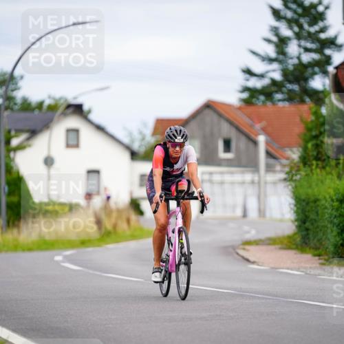 31.08.2025 - Elbe Triathlon Hamburg Michael Burmester http://msf.ph/oto/8689148 31.08.2025 16:10:16 Radfahren  meine-sportfotos.de