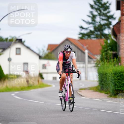 31.08.2025 - Elbe Triathlon Hamburg Michael Burmester http://msf.ph/oto/8689150 31.08.2025 16:10:16 Radfahren  meine-sportfotos.de