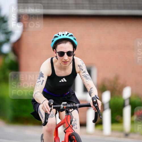 31.08.2025 - Elbe Triathlon Hamburg Michael Burmester http://msf.ph/oto/8689189 31.08.2025 16:11:20 Radfahren  meine-sportfotos.de