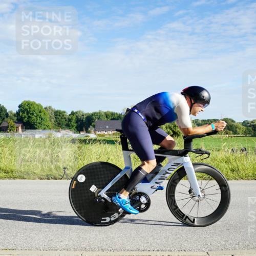31.08.2025 - Elbe Triathlon Hamburg Michael Burmester http://msf.ph/oto/8689190 31.08.2025 09:18:20 Radfahren 343, 352, 463, 465 meine-sportfotos.de