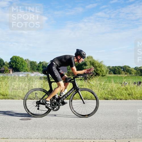 31.08.2025 - Elbe Triathlon Hamburg Michael Burmester http://msf.ph/oto/8689204 31.08.2025 09:18:48 Radfahren 369, 447, 531, 633 meine-sportfotos.de