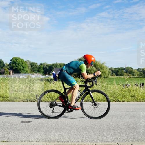 31.08.2025 - Elbe Triathlon Hamburg Michael Burmester http://msf.ph/oto/8689213 31.08.2025 09:18:59 Radfahren 214, 219, 483, 505 meine-sportfotos.de