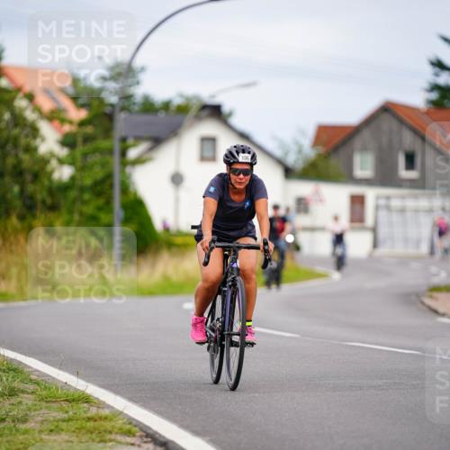 31.08.2025 - Elbe Triathlon Hamburg Michael Burmester http://msf.ph/oto/8689228 31.08.2025 16:12:51 Radfahren  meine-sportfotos.de