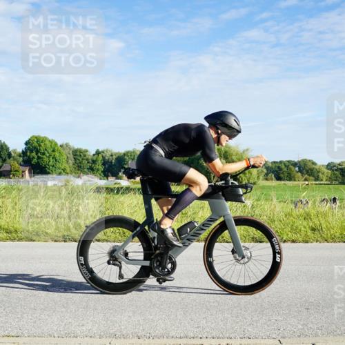 31.08.2025 - Elbe Triathlon Hamburg Michael Burmester http://msf.ph/oto/8689230 31.08.2025 09:19:29 Radfahren 319, 526, 636, 646 meine-sportfotos.de