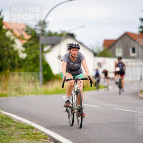 31.08.2025 - Elbe Triathlon Hamburg Michael Burmester http://msf.ph/oto/8689237 31.08.2025 16:13:13 Radfahren  meine-sportfotos.de