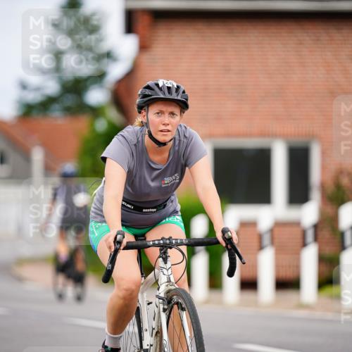 31.08.2025 - Elbe Triathlon Hamburg Michael Burmester http://msf.ph/oto/8689240 31.08.2025 16:13:14 Radfahren  meine-sportfotos.de