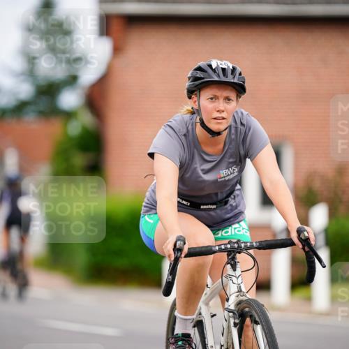 31.08.2025 - Elbe Triathlon Hamburg Michael Burmester http://msf.ph/oto/8689242 31.08.2025 16:13:15 Radfahren  meine-sportfotos.de