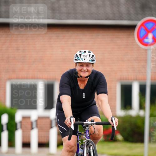 31.08.2025 - Elbe Triathlon Hamburg Michael Burmester http://msf.ph/oto/8689260 31.08.2025 16:13:25 Radfahren  meine-sportfotos.de