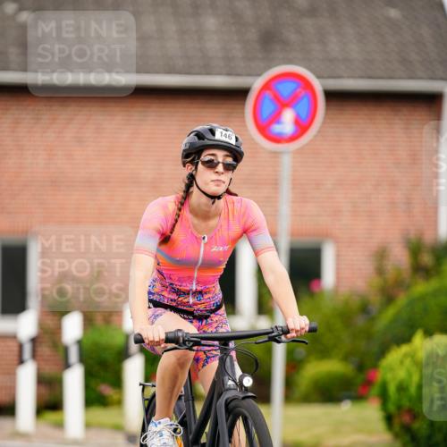 31.08.2025 - Elbe Triathlon Hamburg Michael Burmester http://msf.ph/oto/8689285 31.08.2025 16:14:43 Radfahren  meine-sportfotos.de