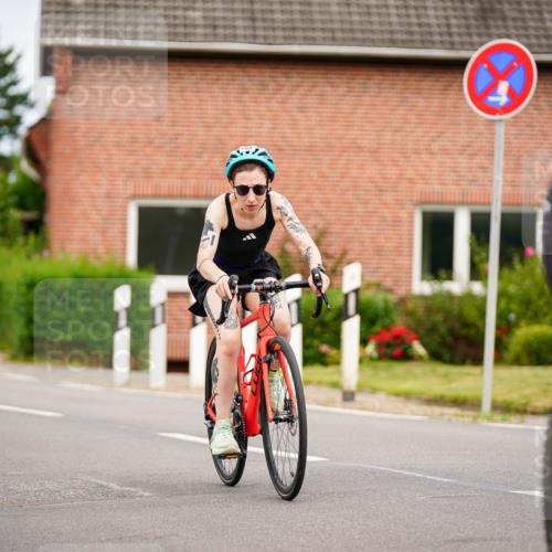 31.08.2025 - Elbe Triathlon Hamburg Michael Burmester http://msf.ph/oto/8689345 31.08.2025 16:16:07 Radfahren  meine-sportfotos.de