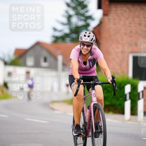 31.08.2025 - Elbe Triathlon Hamburg Michael Burmester http://msf.ph/oto/8689367 31.08.2025 16:18:22 Radfahren  meine-sportfotos.de