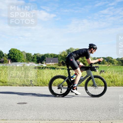 31.08.2025 - Elbe Triathlon Hamburg Michael Burmester http://msf.ph/oto/8689368 31.08.2025 09:22:11 Radfahren 227, 275, 379, 543, 568 meine-sportfotos.de