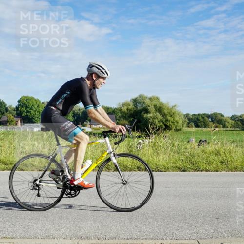31.08.2025 - Elbe Triathlon Hamburg Michael Burmester http://msf.ph/oto/8689370 31.08.2025 09:22:12 Radfahren 227, 275, 379, 568 meine-sportfotos.de