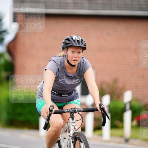 31.08.2025 - Elbe Triathlon Hamburg Michael Burmester http://msf.ph/oto/8689376 31.08.2025 16:18:24 Radfahren  meine-sportfotos.de
