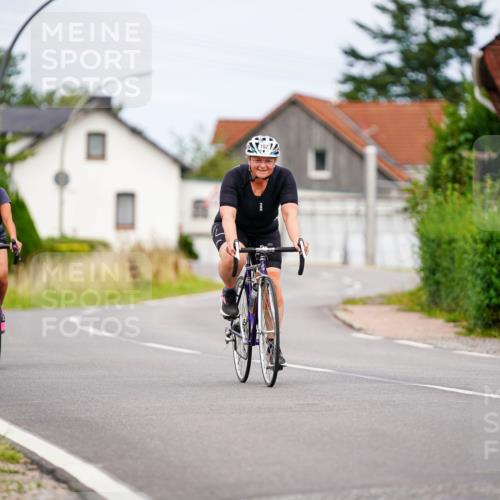 31.08.2025 - Elbe Triathlon Hamburg Michael Burmester http://msf.ph/oto/8689382 31.08.2025 16:18:39 Radfahren  meine-sportfotos.de