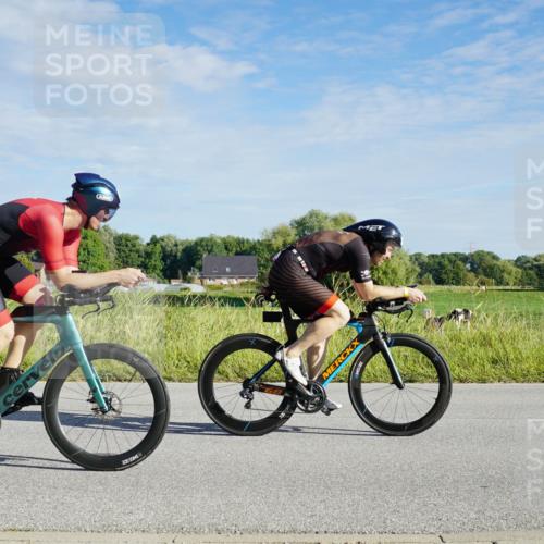 31.08.2025 - Elbe Triathlon Hamburg Michael Burmester http://msf.ph/oto/8689392 31.08.2025 09:22:36 Radfahren 166, 181, 193, 195, 304, 391, 430, 479, 557, 614, 834 meine-sportfotos.de