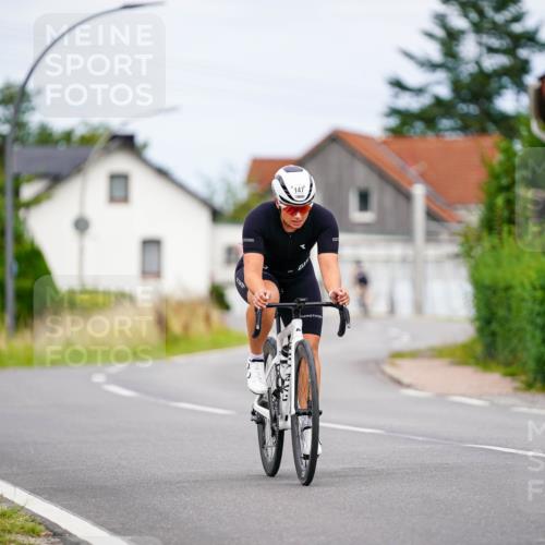 31.08.2025 - Elbe Triathlon Hamburg Michael Burmester http://msf.ph/oto/8689398 31.08.2025 16:19:19 Radfahren  meine-sportfotos.de