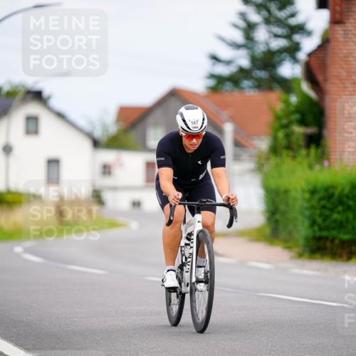 31.08.2025 - Elbe Triathlon Hamburg Michael Burmester http://msf.ph/oto/8689400 31.08.2025 16:19:19 Radfahren  meine-sportfotos.de