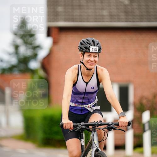31.08.2025 - Elbe Triathlon Hamburg Michael Burmester http://msf.ph/oto/8689417 31.08.2025 16:19:43 Radfahren  meine-sportfotos.de