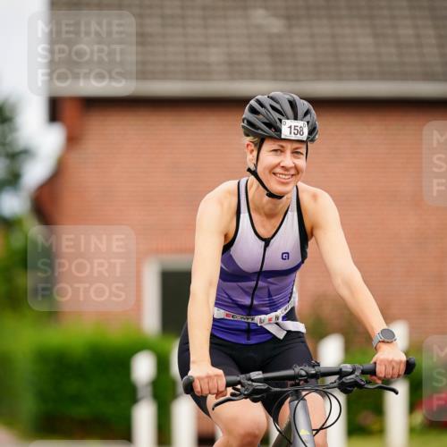 31.08.2025 - Elbe Triathlon Hamburg Michael Burmester http://msf.ph/oto/8689419 31.08.2025 16:19:43 Radfahren  meine-sportfotos.de