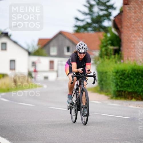 31.08.2025 - Elbe Triathlon Hamburg Michael Burmester http://msf.ph/oto/8689425 31.08.2025 16:19:57 Radfahren  meine-sportfotos.de