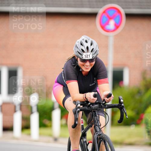31.08.2025 - Elbe Triathlon Hamburg Michael Burmester http://msf.ph/oto/8689428 31.08.2025 16:19:58 Radfahren  meine-sportfotos.de