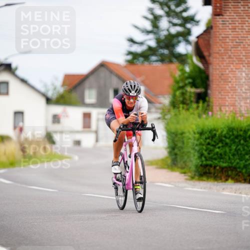 31.08.2025 - Elbe Triathlon Hamburg Michael Burmester http://msf.ph/oto/8689430 31.08.2025 16:20:09 Radfahren  meine-sportfotos.de