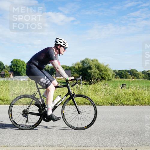 31.08.2025 - Elbe Triathlon Hamburg Michael Burmester http://msf.ph/oto/8689433 31.08.2025 09:23:25 Radfahren 234, 524, 529 meine-sportfotos.de