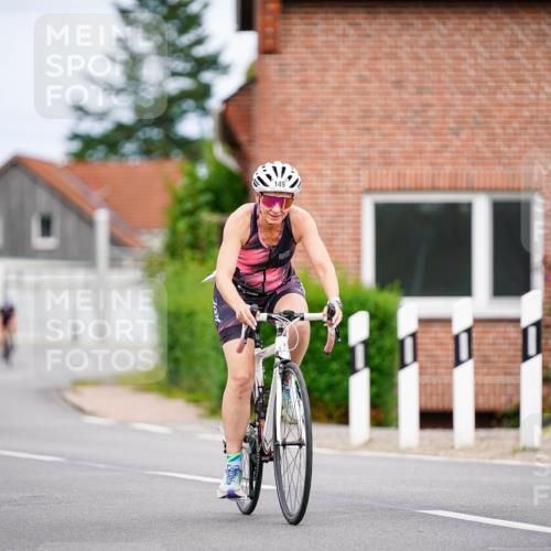31.08.2025 - Elbe Triathlon Hamburg Michael Burmester http://msf.ph/oto/8689440 31.08.2025 16:20:22 Radfahren  meine-sportfotos.de