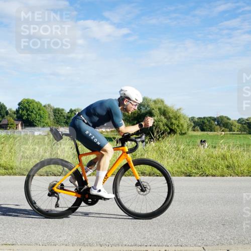 31.08.2025 - Elbe Triathlon Hamburg Michael Burmester http://msf.ph/oto/8689467 31.08.2025 09:23:55 Radfahren 212, 353, 432, 443, 481, 512, 549, 574, 639, 746 meine-sportfotos.de
