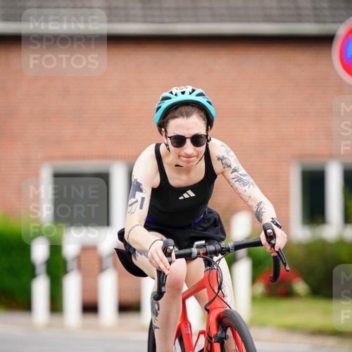 31.08.2025 - Elbe Triathlon Hamburg Michael Burmester http://msf.ph/oto/8689474 31.08.2025 16:20:50 Radfahren  meine-sportfotos.de
