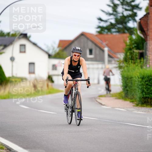 31.08.2025 - Elbe Triathlon Hamburg Michael Burmester http://msf.ph/oto/8689477 31.08.2025 16:21:53 Radfahren  meine-sportfotos.de