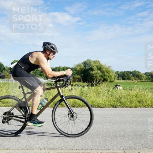 31.08.2025 - Elbe Triathlon Hamburg Michael Burmester http://msf.ph/oto/8689489 31.08.2025 09:24:12 Radfahren 335, 473, 487, 511, 536, 728 meine-sportfotos.de