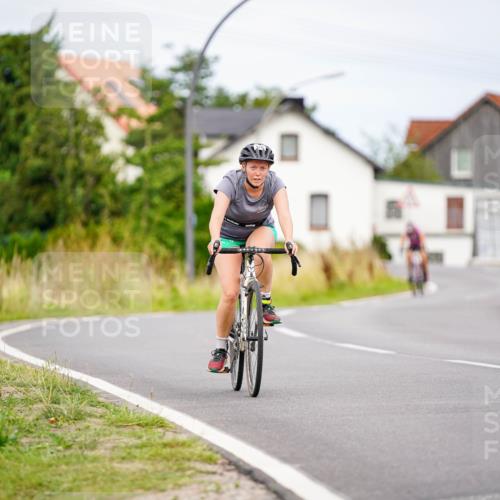 31.08.2025 - Elbe Triathlon Hamburg Michael Burmester http://msf.ph/oto/8689491 31.08.2025 16:23:21 Radfahren  meine-sportfotos.de