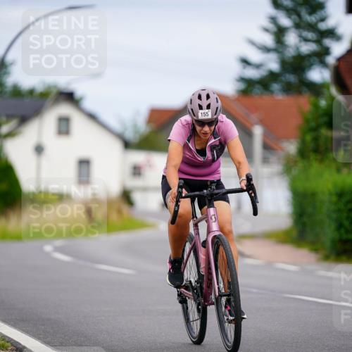 31.08.2025 - Elbe Triathlon Hamburg Michael Burmester http://msf.ph/oto/8689503 31.08.2025 16:23:29 Radfahren  meine-sportfotos.de