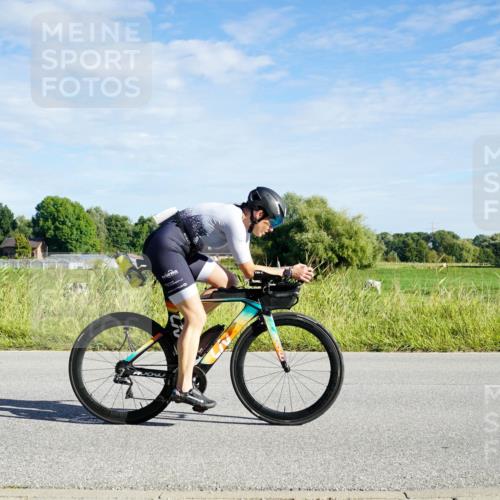 31.08.2025 - Elbe Triathlon Hamburg Michael Burmester http://msf.ph/oto/8689521 31.08.2025 09:24:40 Radfahren 239, 267, 417, 638 meine-sportfotos.de