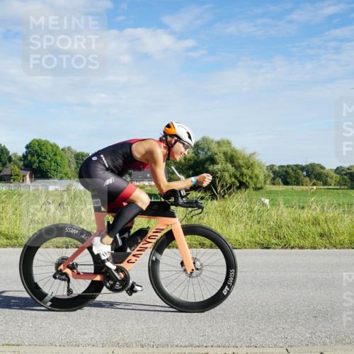 31.08.2025 - Elbe Triathlon Hamburg Michael Burmester http://msf.ph/oto/8689538 31.08.2025 09:24:54 Radfahren 260, 373, 403, 457, 477, 548, 659 meine-sportfotos.de