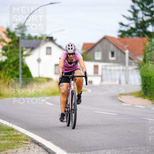 31.08.2025 - Elbe Triathlon Hamburg Michael Burmester http://msf.ph/oto/8689565 31.08.2025 16:28:34 Radfahren  meine-sportfotos.de