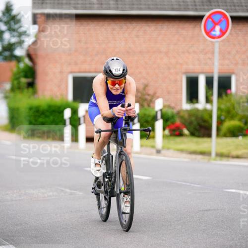 31.08.2025 - Elbe Triathlon Hamburg Michael Burmester http://msf.ph/oto/8689573 31.08.2025 16:29:50 Radfahren  meine-sportfotos.de