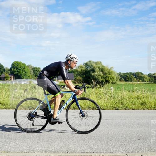 31.08.2025 - Elbe Triathlon Hamburg Michael Burmester http://msf.ph/oto/8689593 31.08.2025 09:25:48 Radfahren 348, 366, 424, 453, 507, 550, 625 meine-sportfotos.de