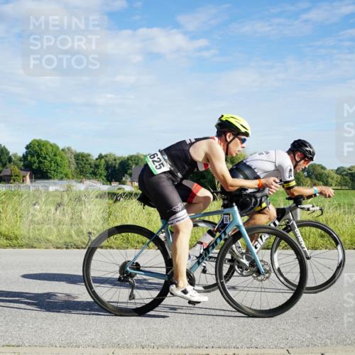 31.08.2025 - Elbe Triathlon Hamburg Michael Burmester http://msf.ph/oto/8689598 31.08.2025 09:25:49 Radfahren 334, 348, 366, 424, 453, 507, 550, 625 meine-sportfotos.de