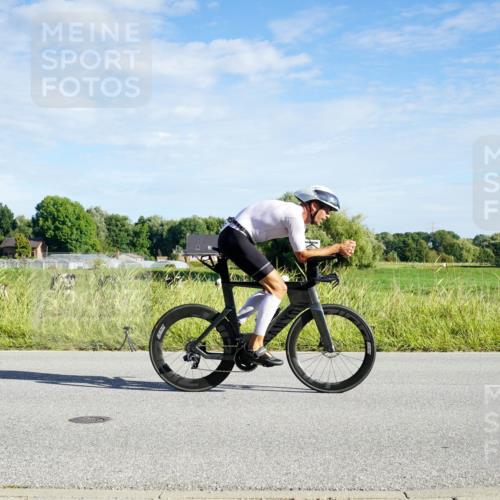 31.08.2025 - Elbe Triathlon Hamburg Michael Burmester http://msf.ph/oto/8689658 31.08.2025 09:26:41 Radfahren 183, 221, 261, 312, 596, 615, 622, 643, 716, 725 meine-sportfotos.de