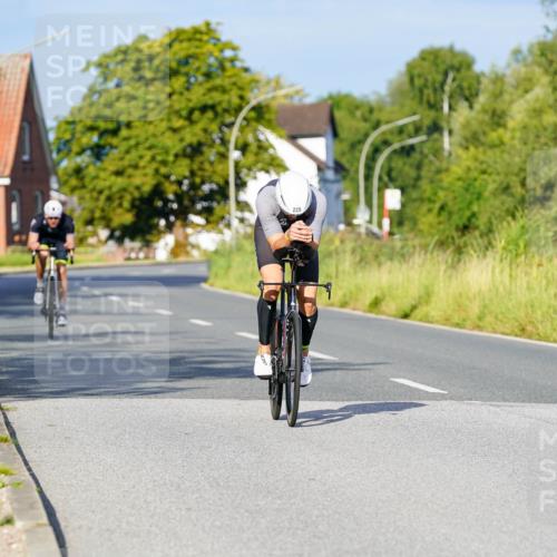 31.08.2025 - Elbe Triathlon Hamburg Michael Burmester http://msf.ph/oto/8689663 31.08.2025 08:41:39 Radfahren 225, 227 meine-sportfotos.de