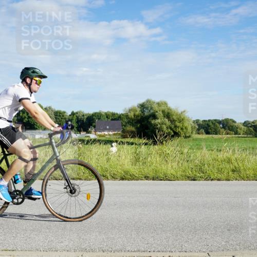 31.08.2025 - Elbe Triathlon Hamburg Michael Burmester http://msf.ph/oto/8689683 31.08.2025 09:26:57 Radfahren 266, 368, 399 meine-sportfotos.de